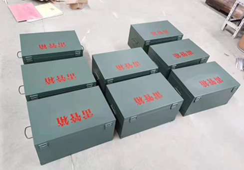 伍家岗炸药箱和雷管箱一般是怎么存放的？
