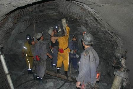 伍家岗工程爆破中的危险因素分析以及应对工程爆破危险的措施